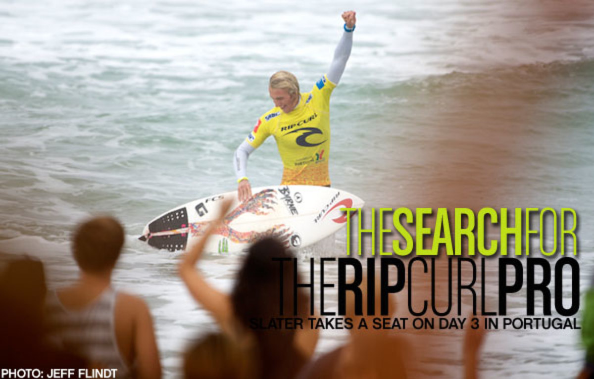 owen-wright-102409 Owen Wright raises his hand in victory over Kelly Slater