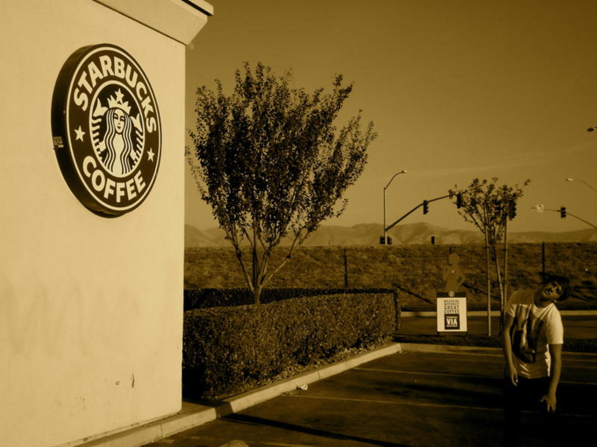 pa290011 Heading north to Santa Cruz, on the hunt for corporatization and any familiar resting stop so Kyle could refill his I.V. with coffee and continue the drive from hell.