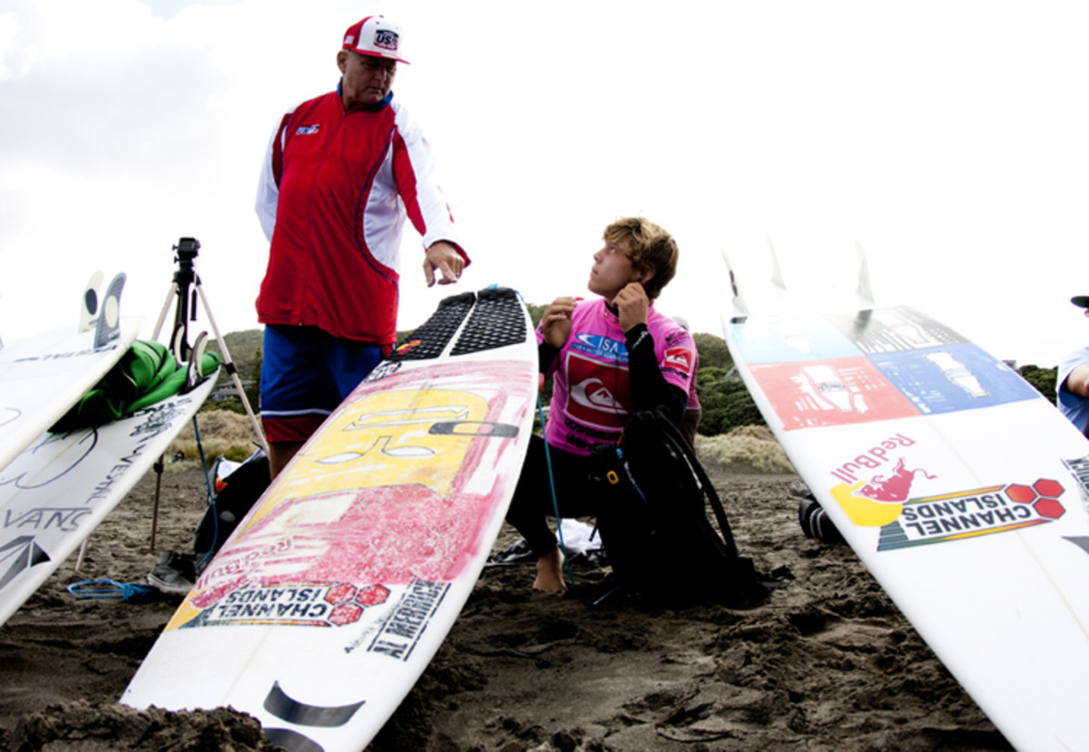 215 onner Coffin On-deck for his Heat Photo: Surfing America/Billy Watts