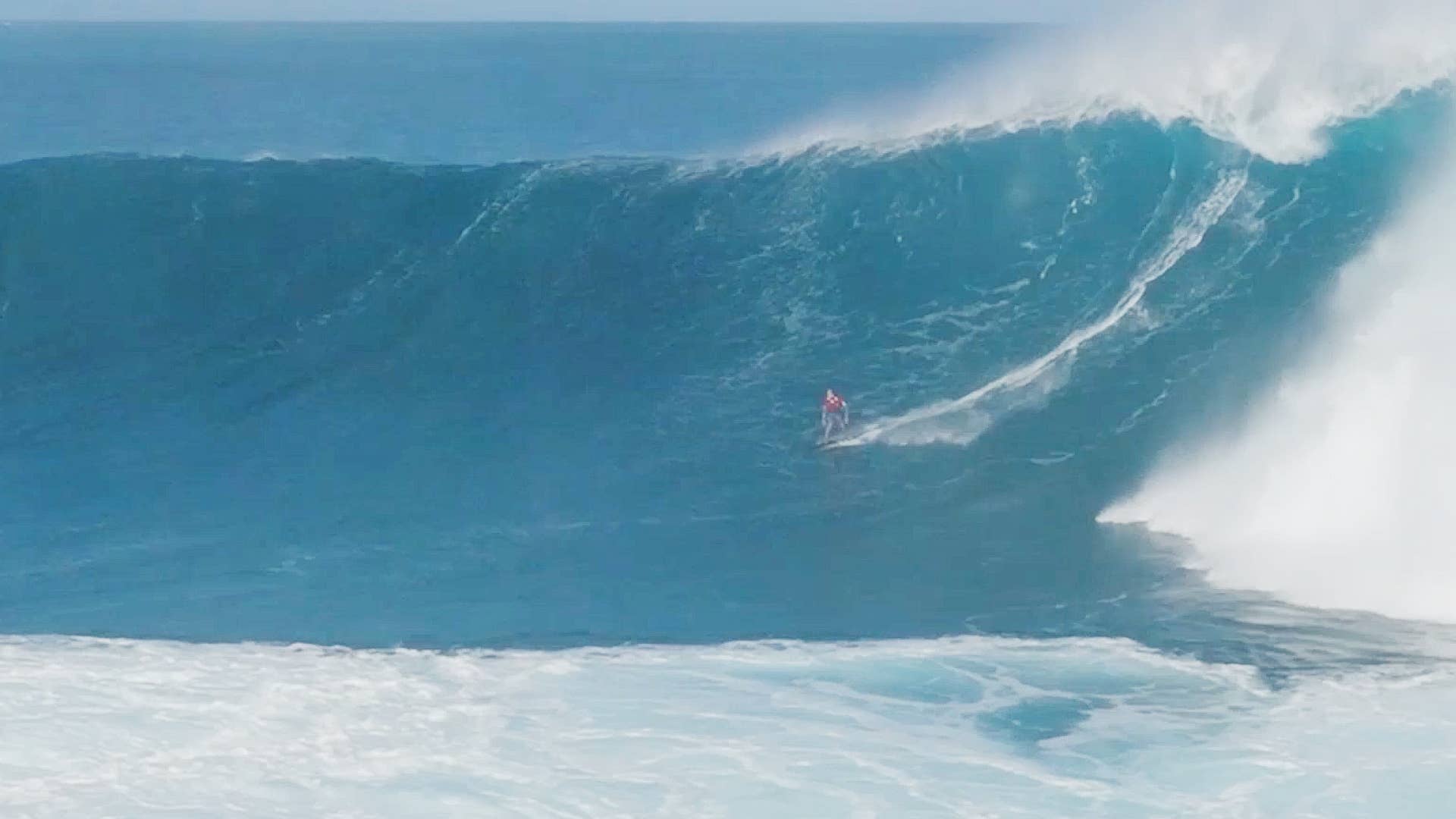 How Does an 18-Year-Old Ride Jaws Backside? - Surfer