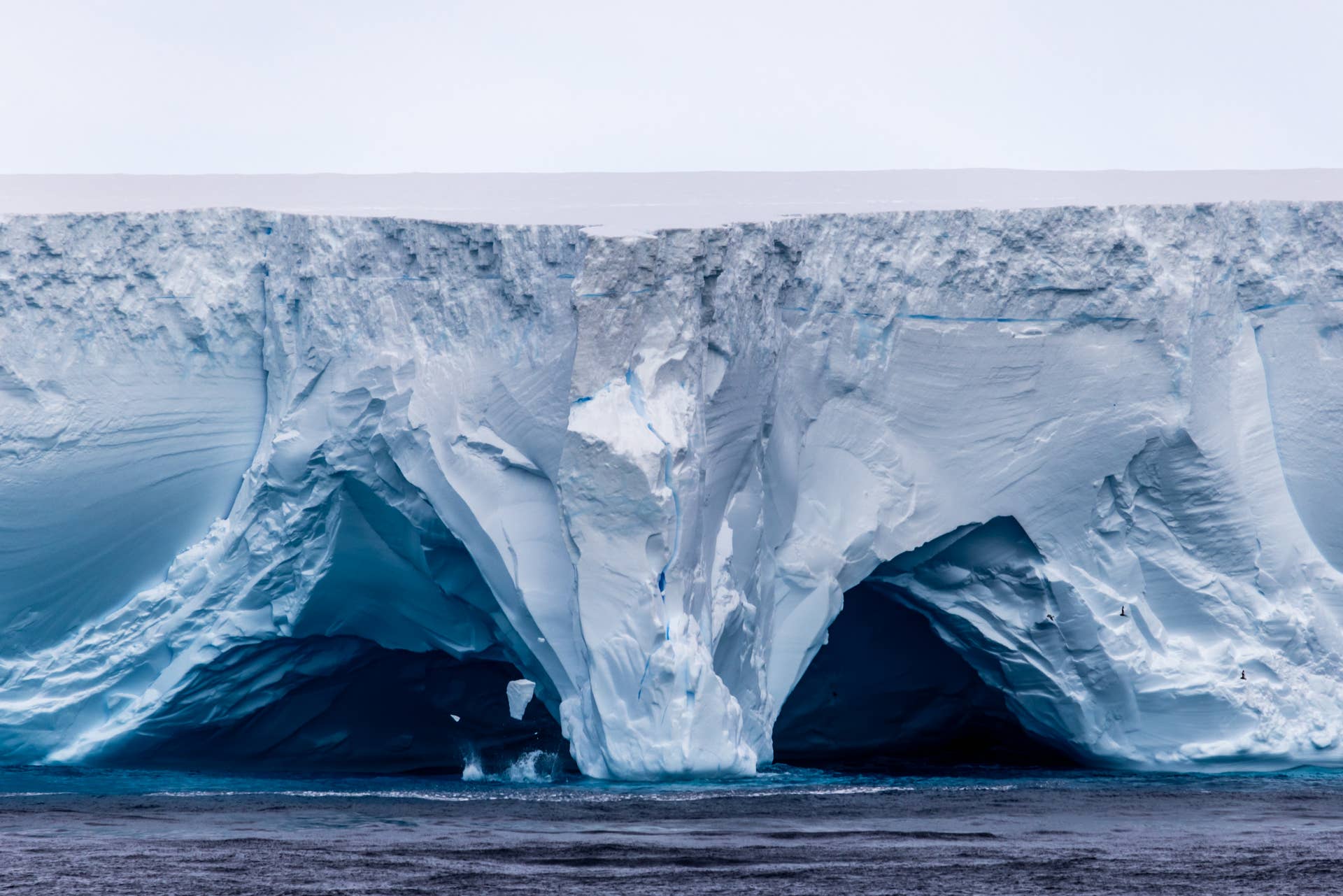 World's Largest, One-Trillion Ton Iceberg Swirls to a Stop - Surfer