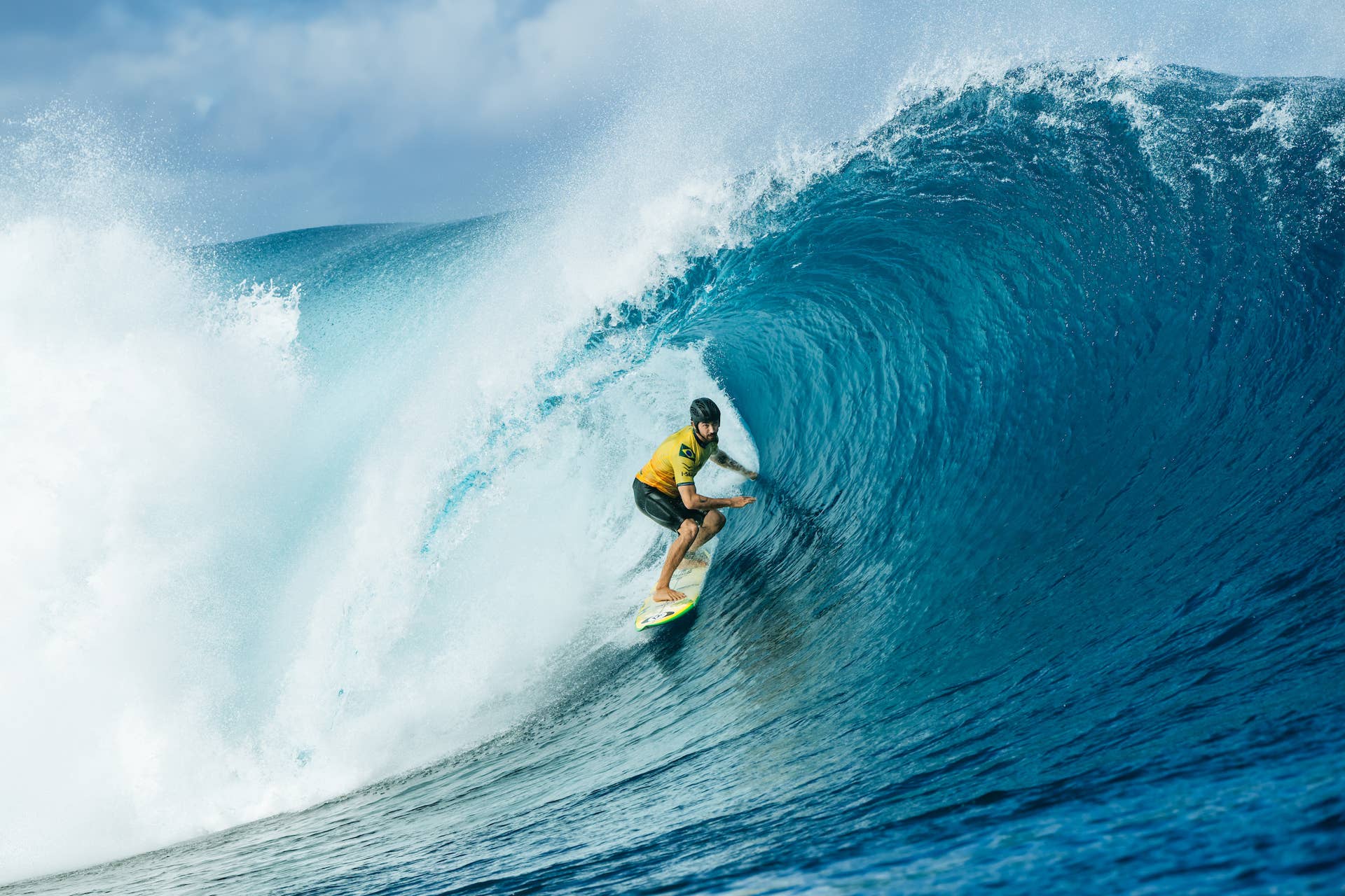 World Title Contenders Tested at Firing Teahupo'o - Surfer