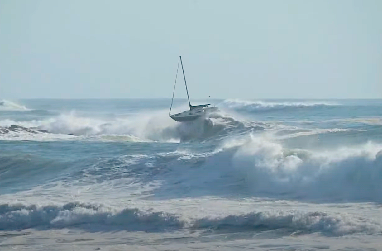 Wave Slams Boat onto Rocks During Hurricane Swell (Video) - Surfer