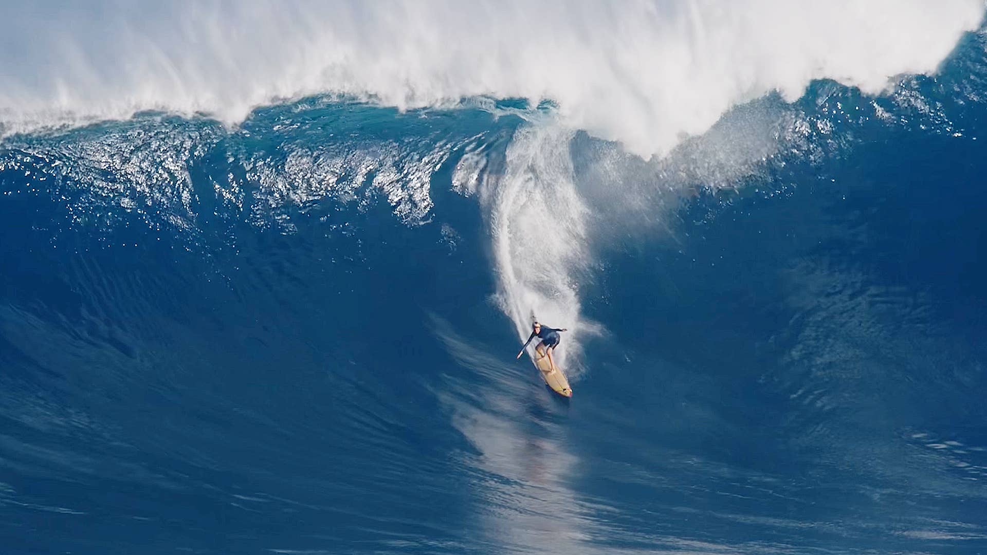 Big-Wave Legend and Badass Mother Sticks Late Drop at Jaws - Surfer