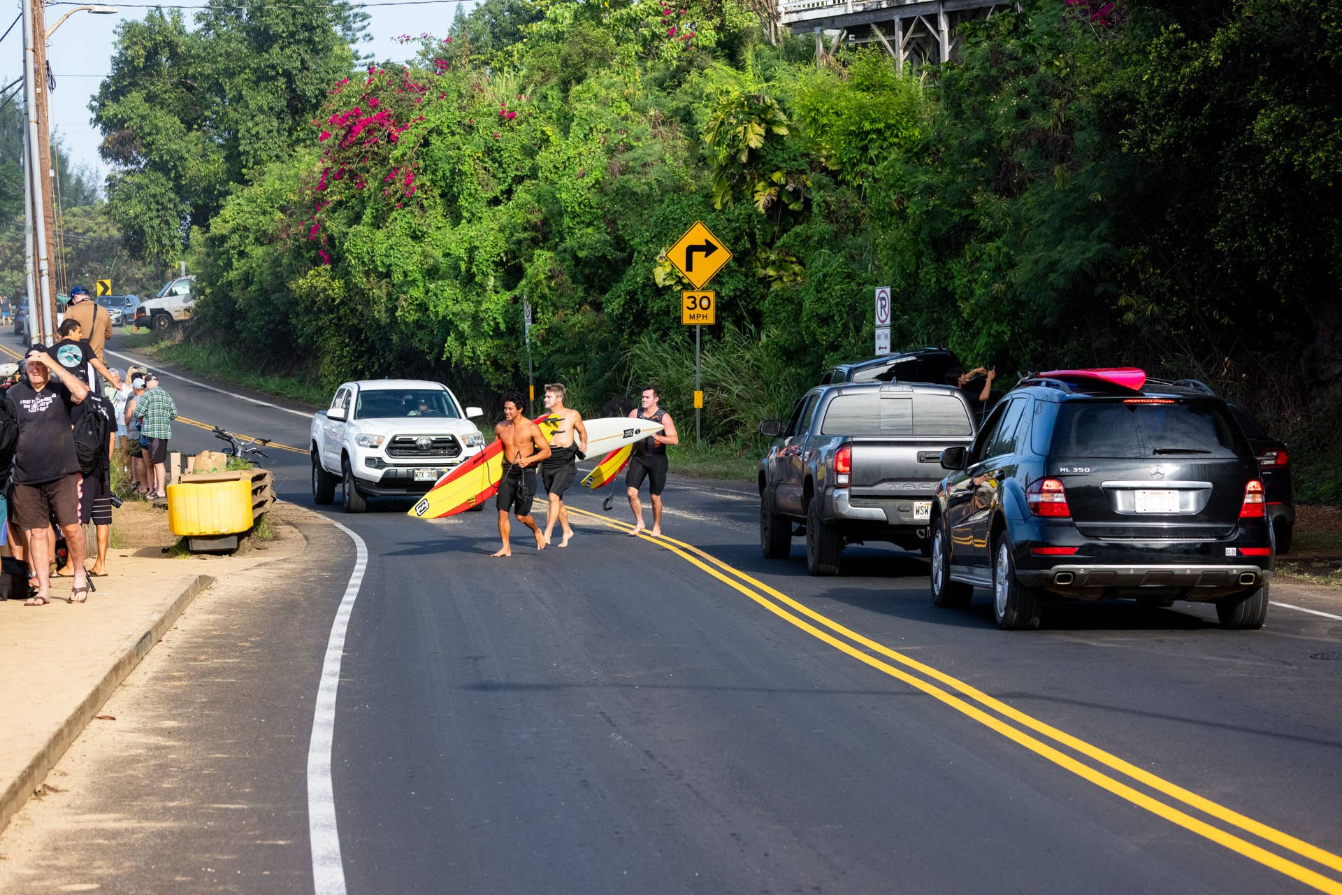 Gallery: North Shore Went Off for 3 Days Straight - Surfer