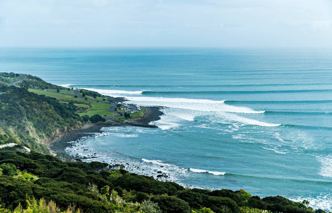 Breaking News: WSL Swaps J-Bay for Raglan on Championship Tour - Surfer