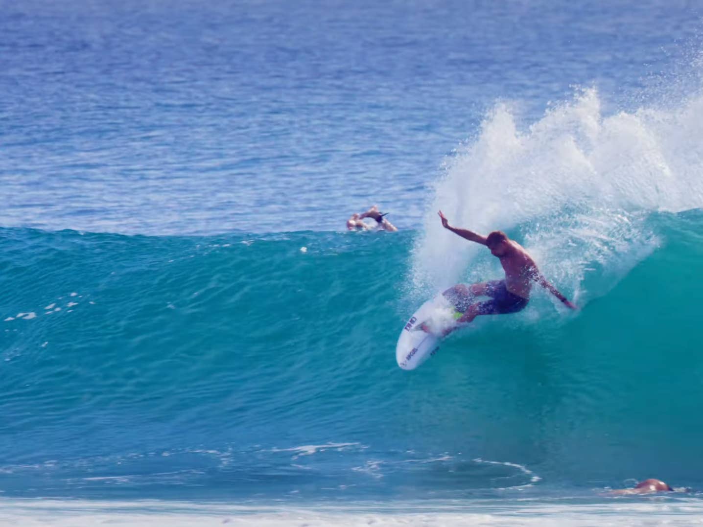 THC DHDショートボードアメリカ国旗サーフボード☆MICK FANNING☆ Mick Fanning Has a New Go-To Surfboard - Surfer