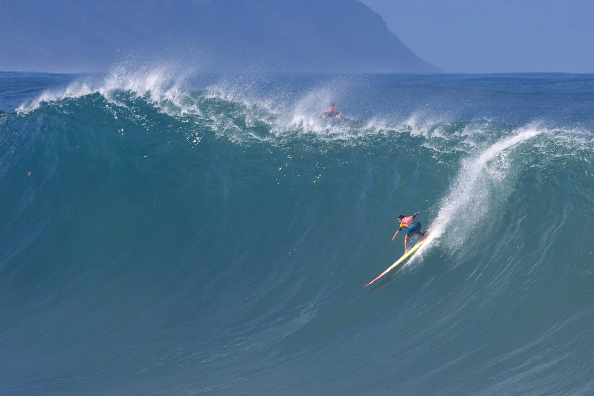 The 7 Best Places for Surfing in Hawaii: Waikiki to Pipeline - Surfer
