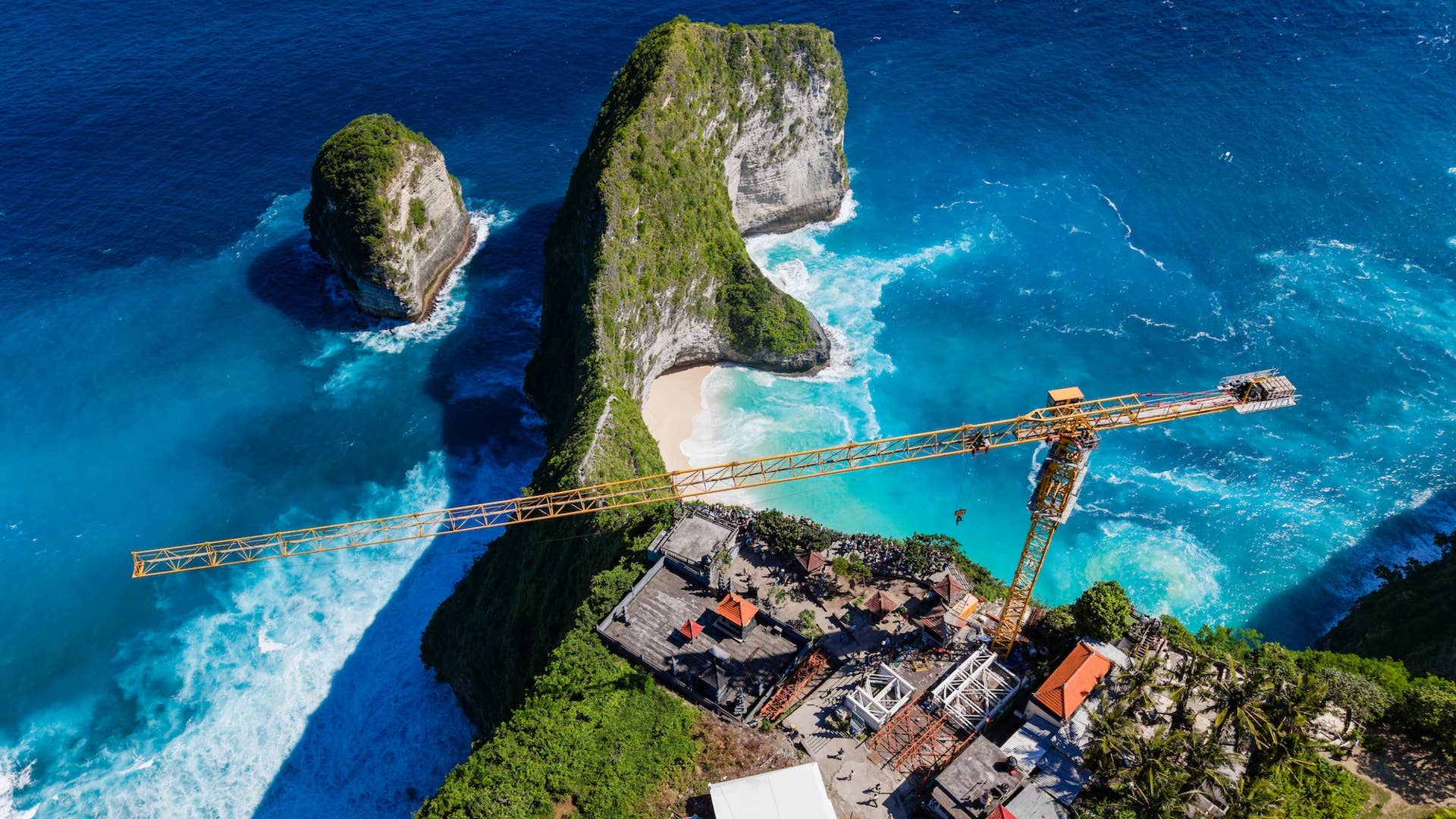 Controversial Elevator at Iconic Bali Beach Halted Following Backlash ...