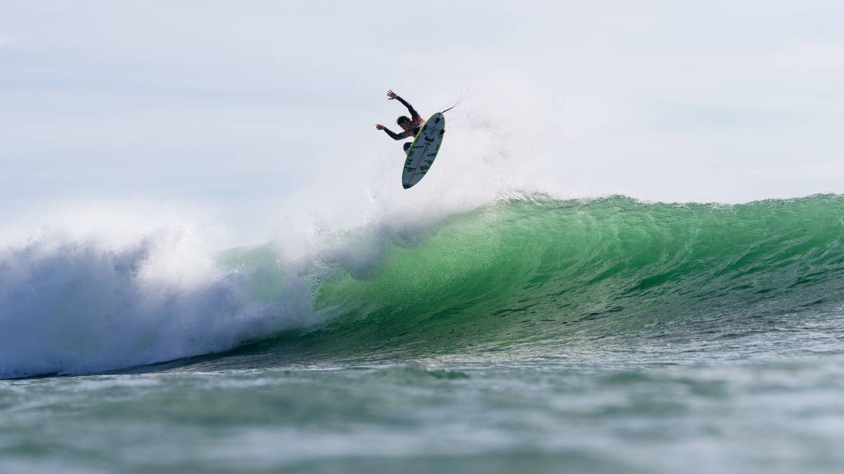 Perfect 10: Yago Dora Skyrockets with Mind-Melting Aerial (Watch)