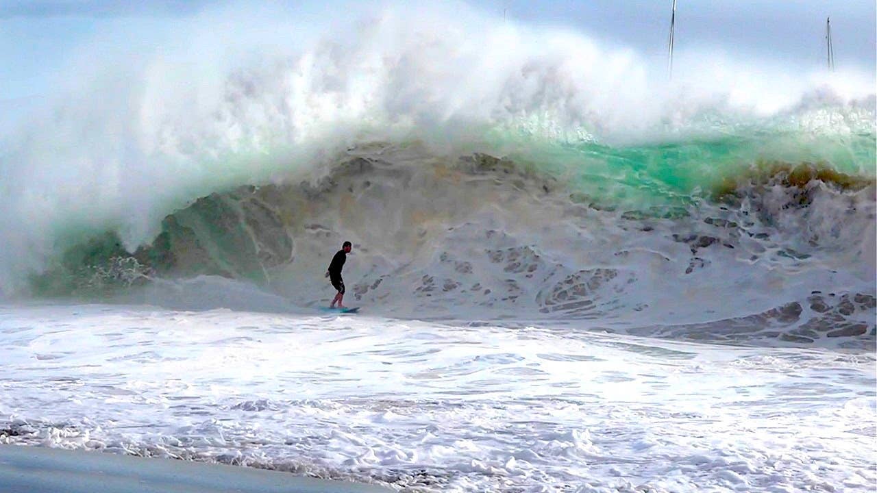 Code Red Swell Creates 'Biggest' Shorebreak on Maui (Video) - Surfer