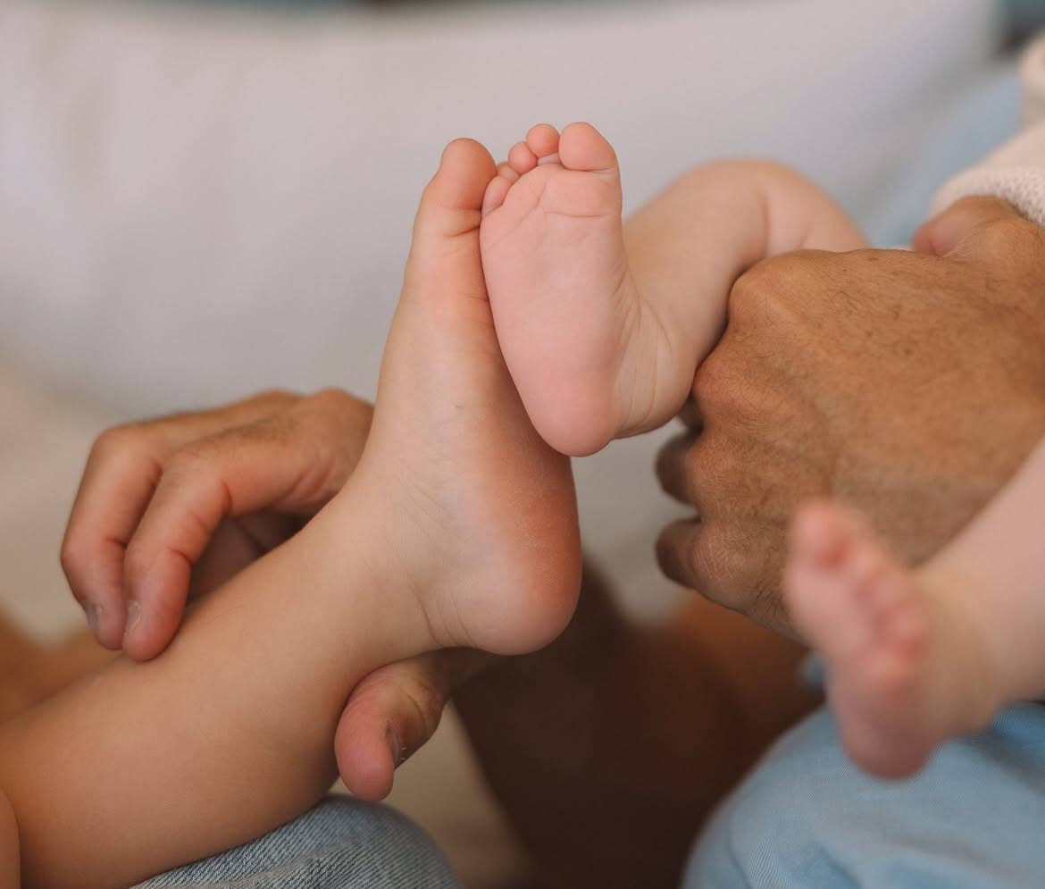 Kelly Slater Announces Birth of Daughter Azumi Moon - News Directory 3
