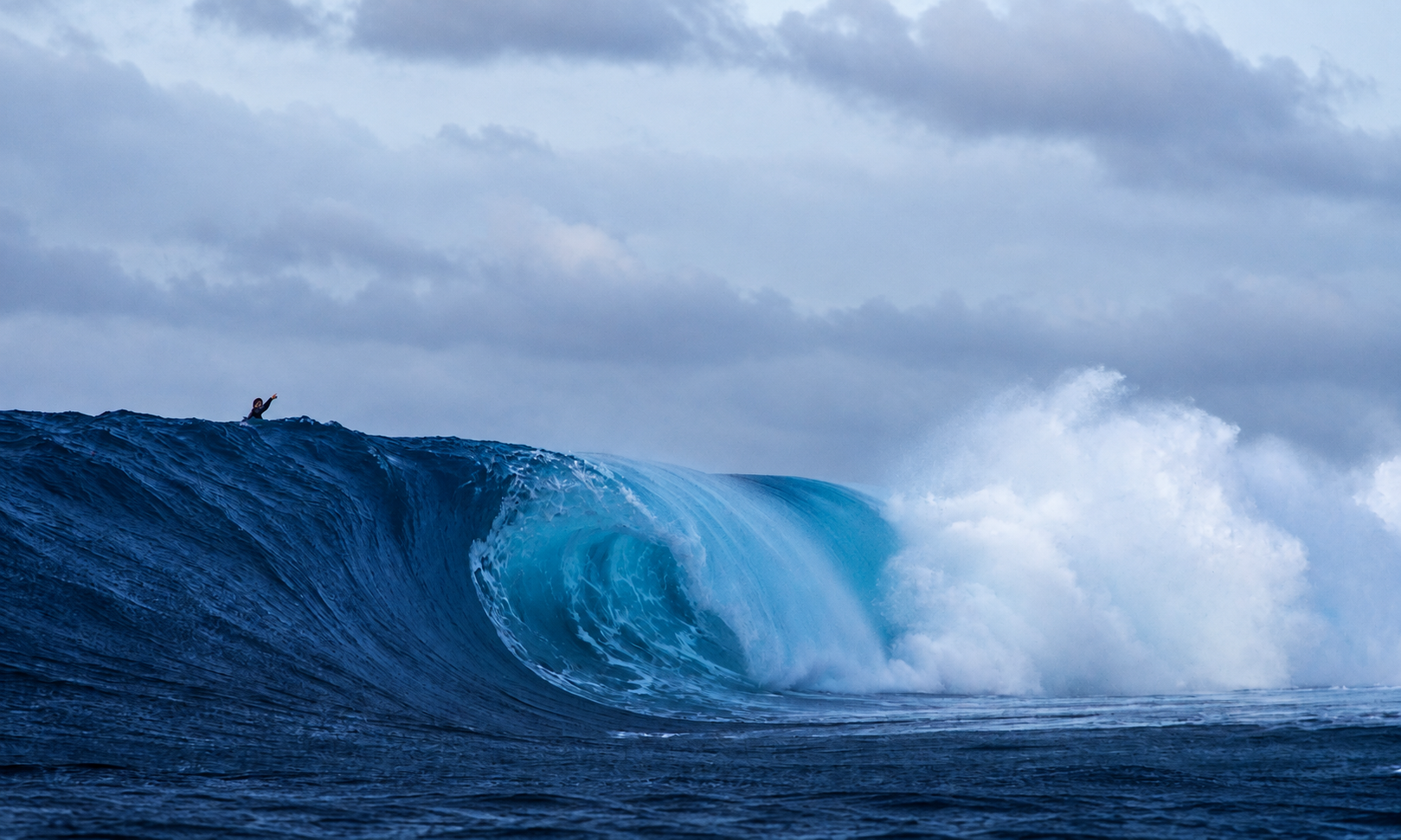 Watch John John Florence Face a Terrifying Below-Sea-Level Slab on the Biggest Swell of the Year (Video)