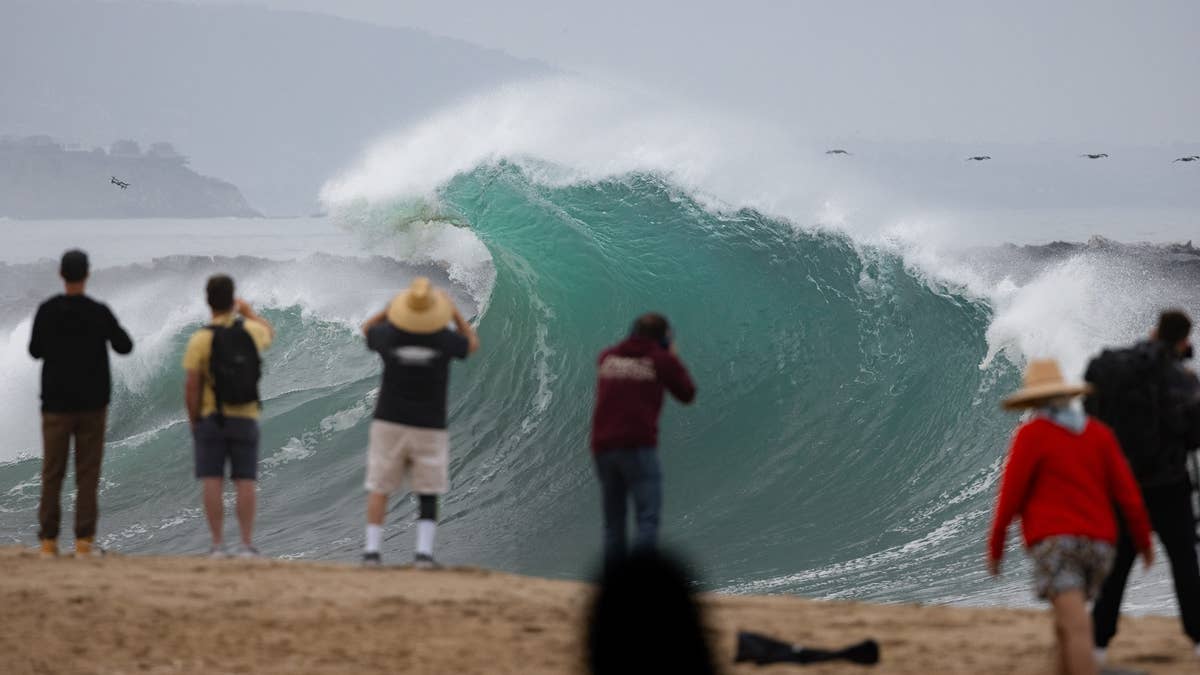 Southern California's 'Swell of the Decade' Delivers in Photos