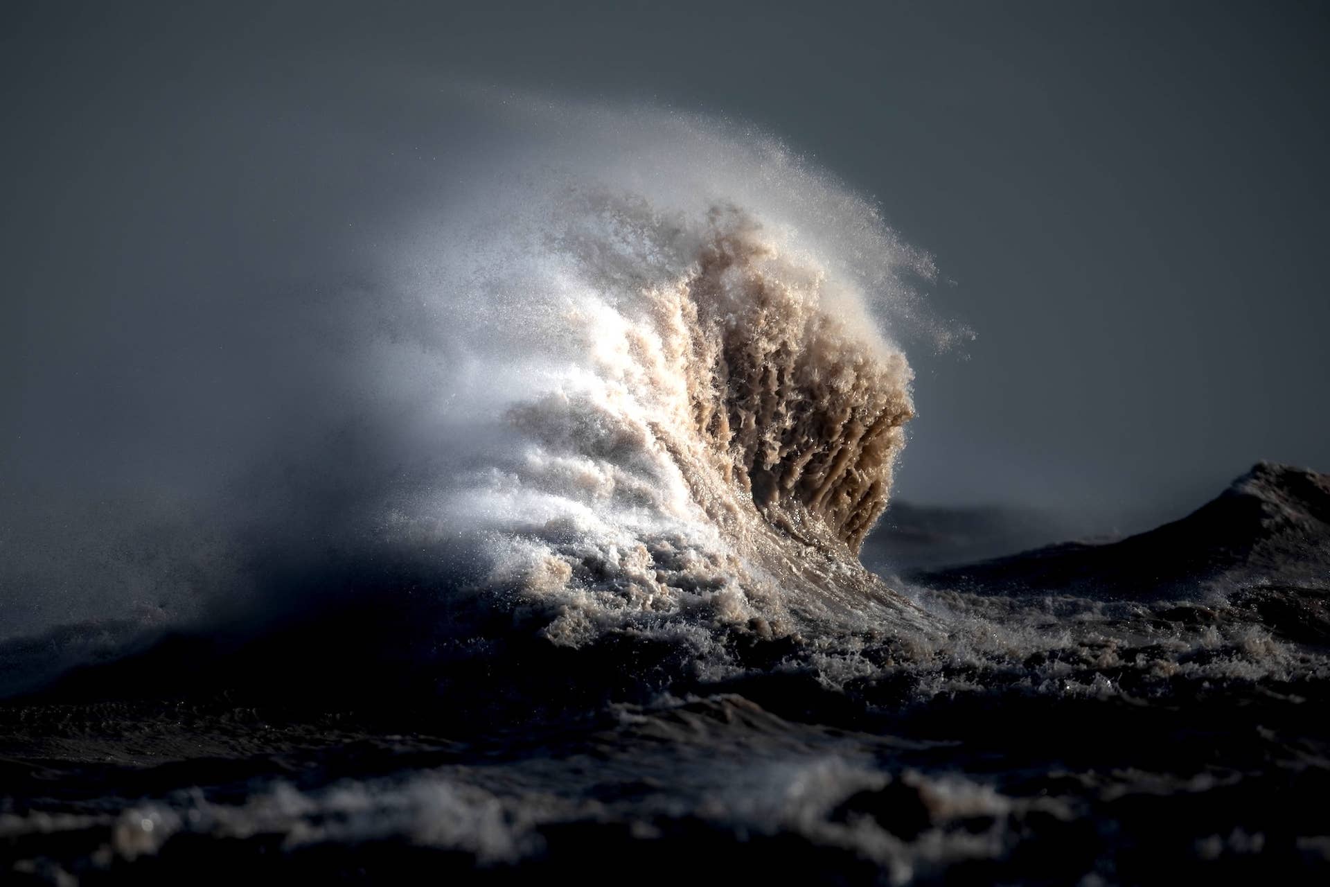 Watch: Monster 26 Foot Waves Blast Lake Michigan - Surfer