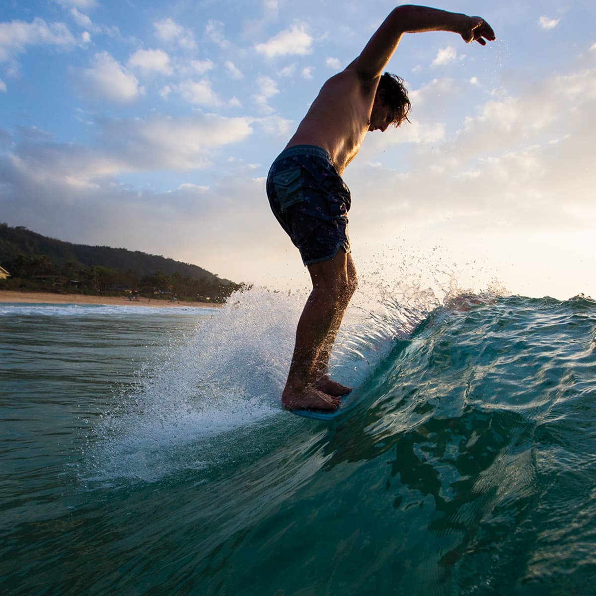 How To Your First Longboard - Surfer