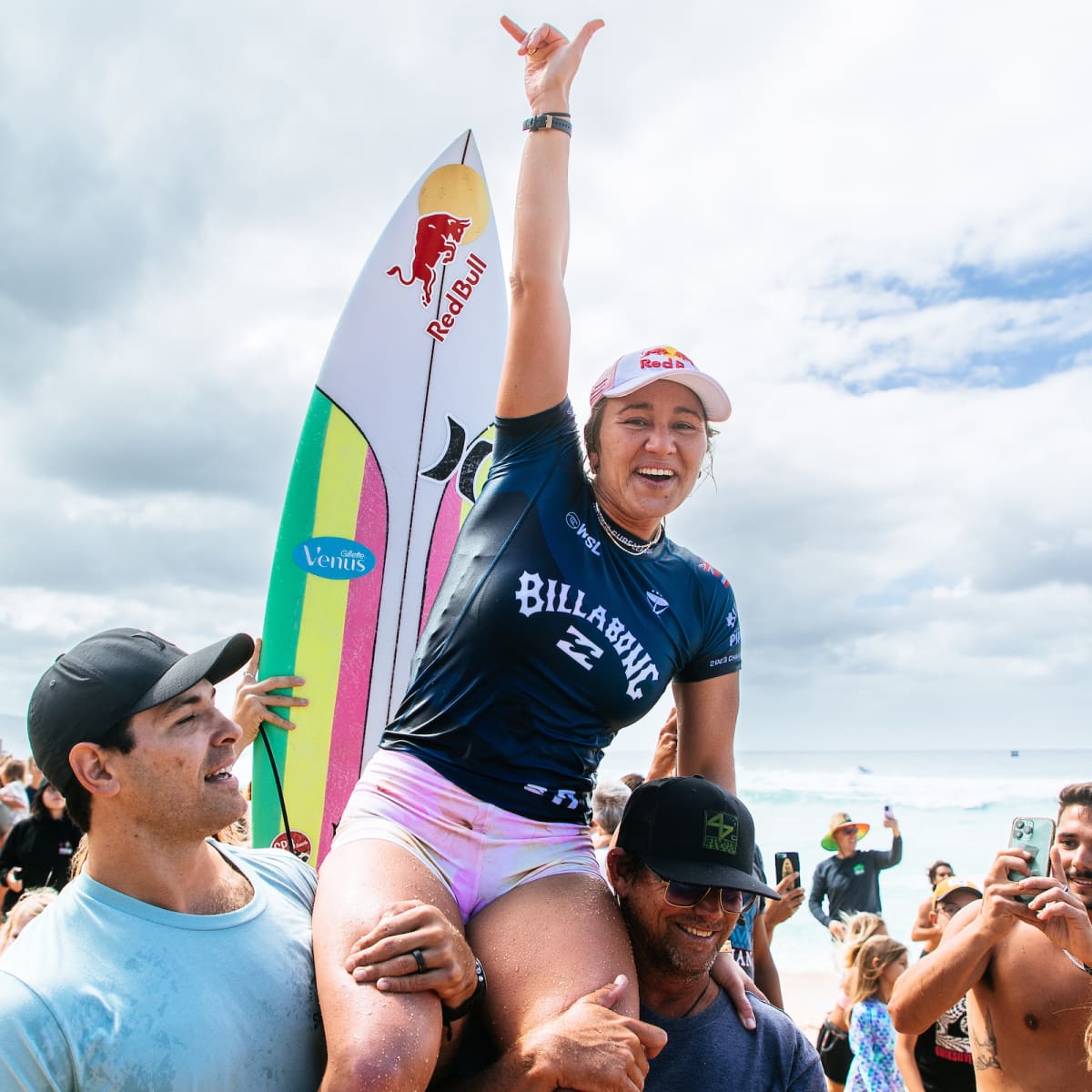 5x World Champ Carissa Moore and Jack Robinson Win Billabong Pro