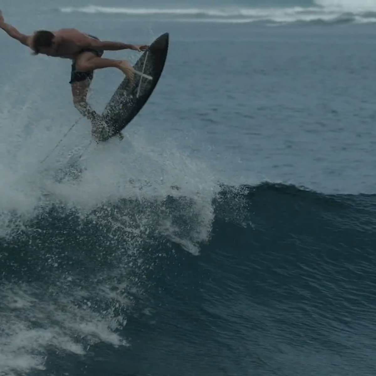 Backside deals air surfing