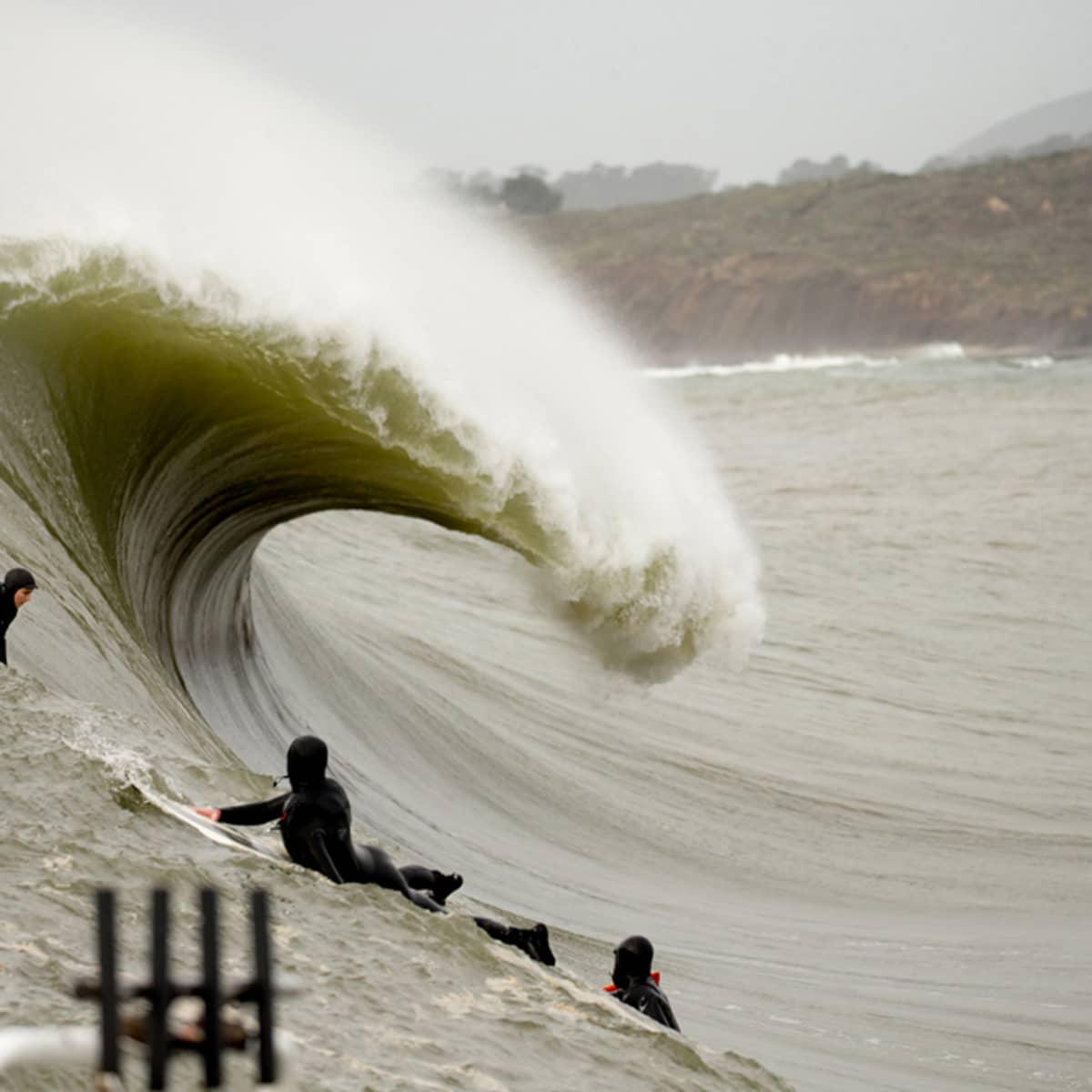 How Surfing Big Waves Affects Your Heartbeat - Surfer