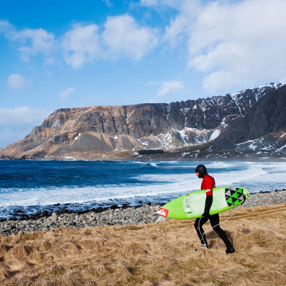 Inside the Arctic Circle Surfer