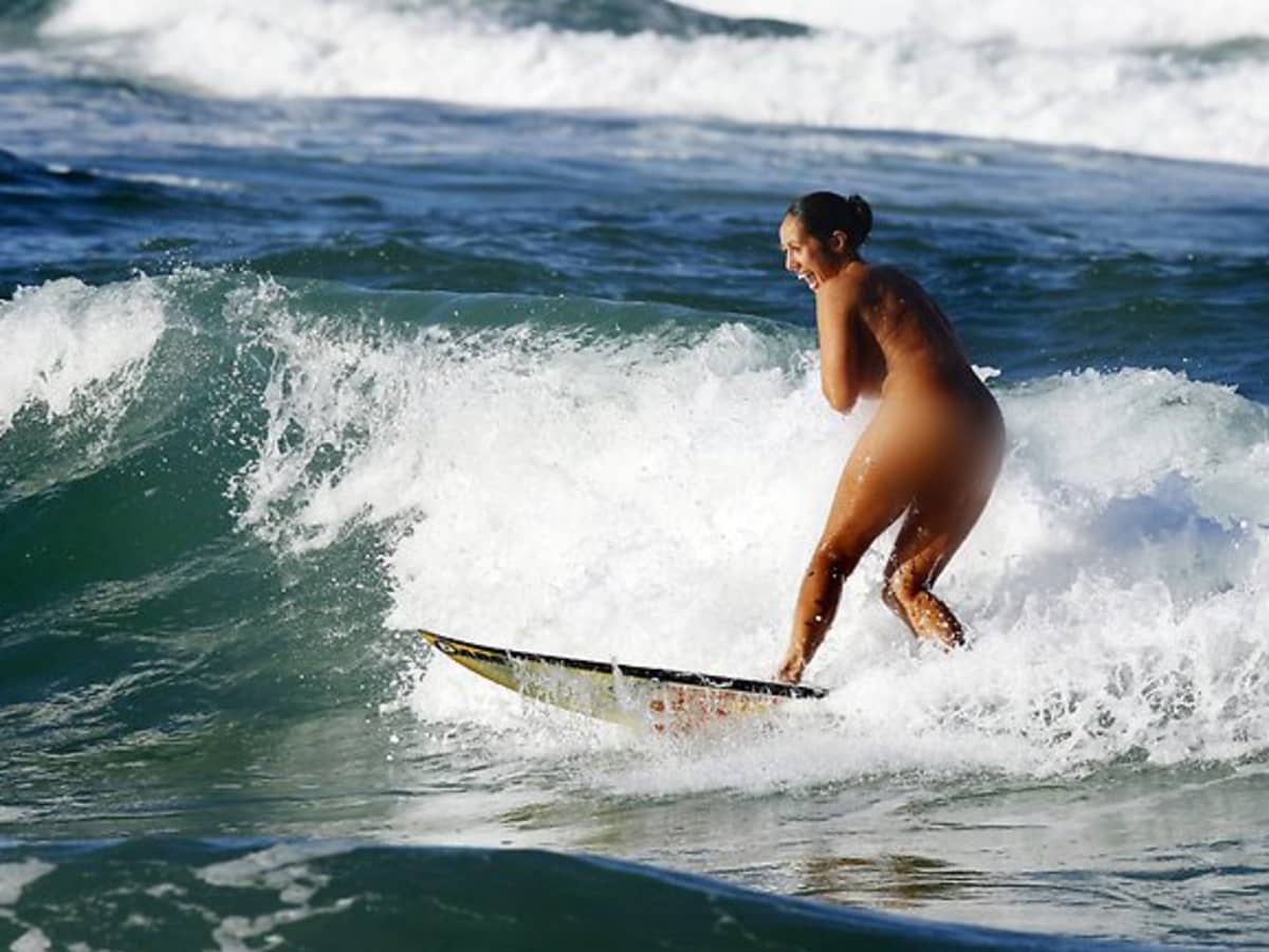 Nude surfer chicks