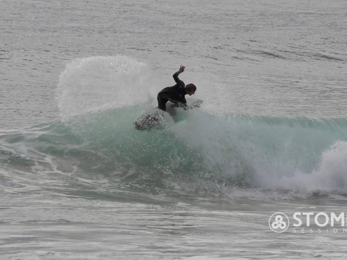 Surfing 201: How To Do a Carving 360 Like a Pro