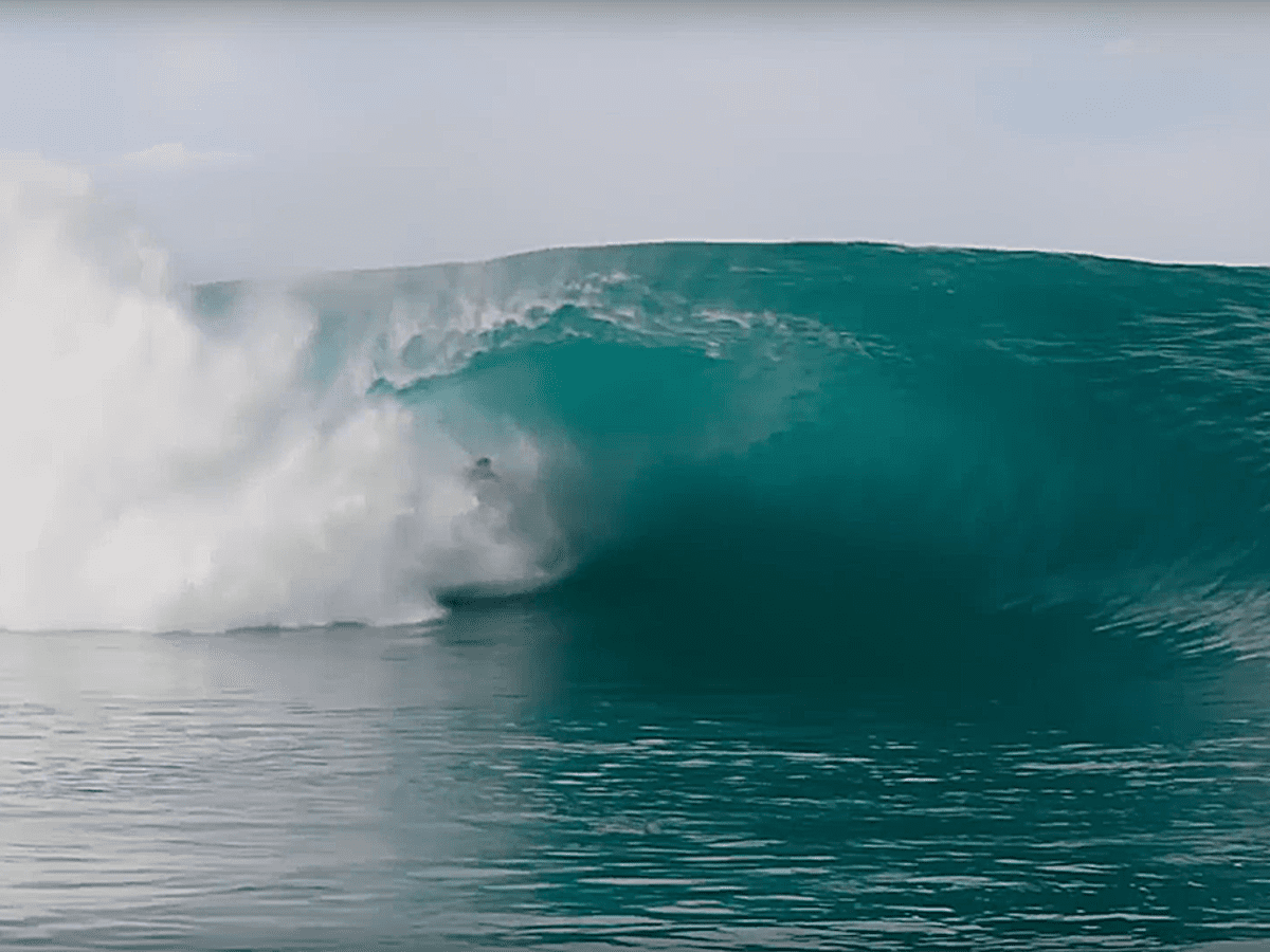 GoPro VR: Tahiti Surf with Anthony Walsh and Matahi Drollet 