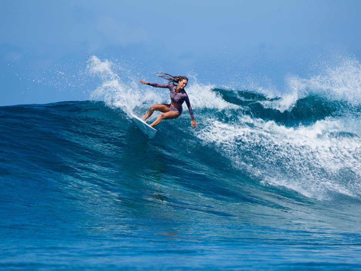Surf vibe clothing top