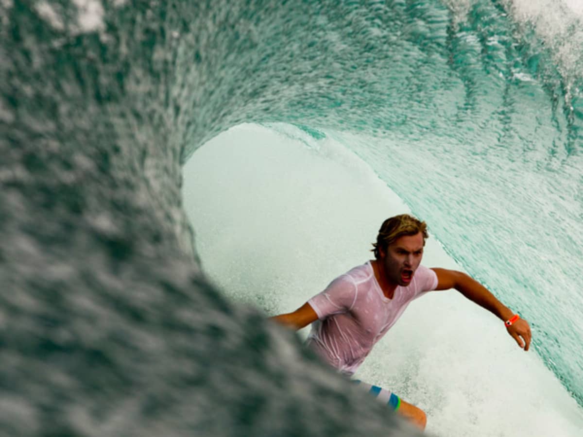 Getting barreled 2025 surfing