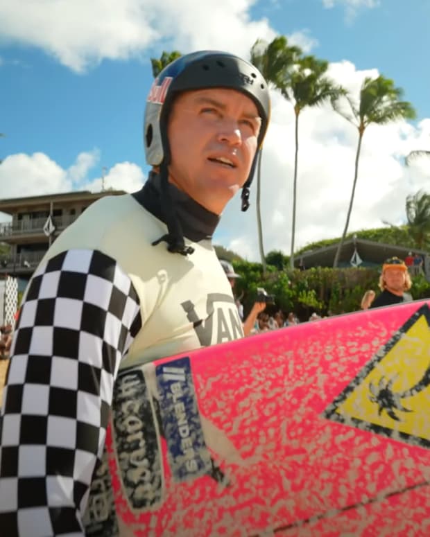 Watch Pro Surfer Jamie O'Brien's POV Footage from the Vans Pipe Masters