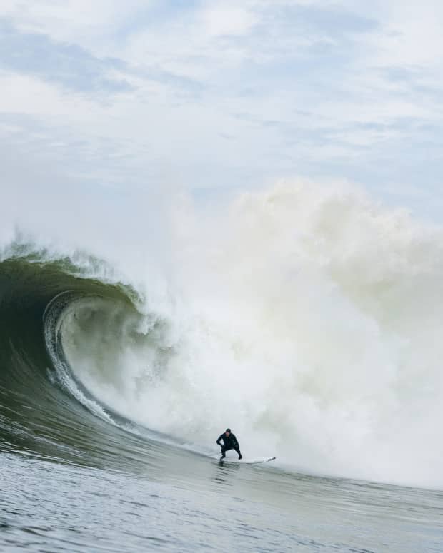 Bomb Cyclone Swell Sends Biggest Swell in Years to New Jersey Shoreline -  Surfer