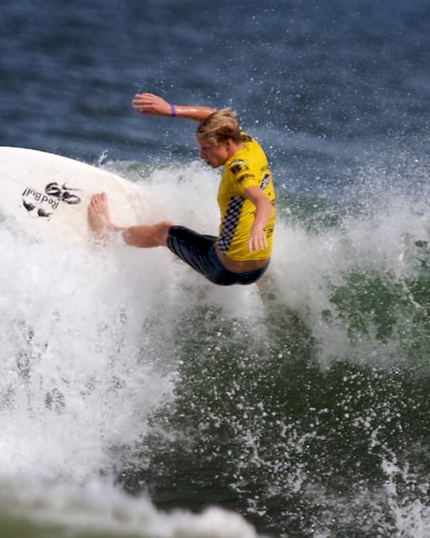 Vans surf team hotsell