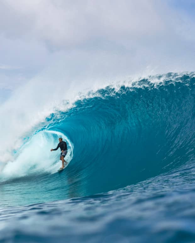 Laird hamilton online millenium wave