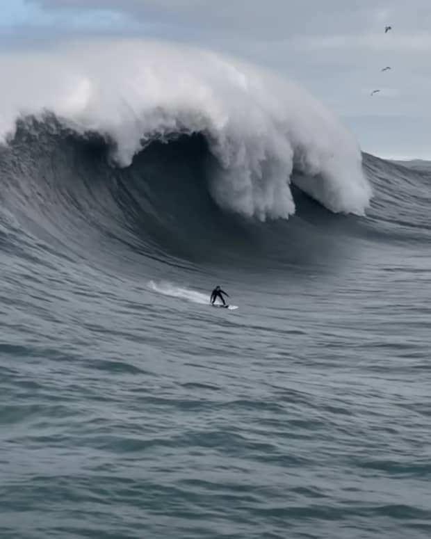 WATCH 10 Best Waves Surfed During El Ni o Super Swell at