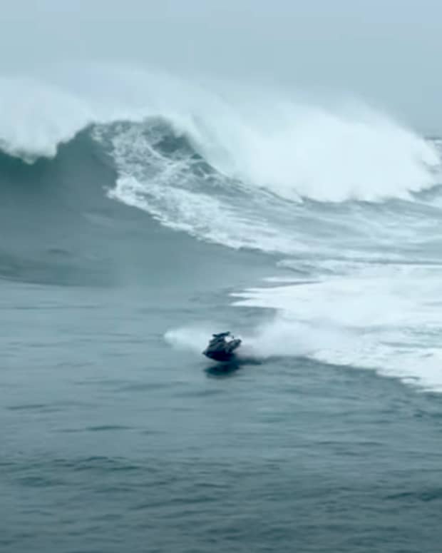 WATCH 10 Best Waves Surfed During El Ni o Super Swell at