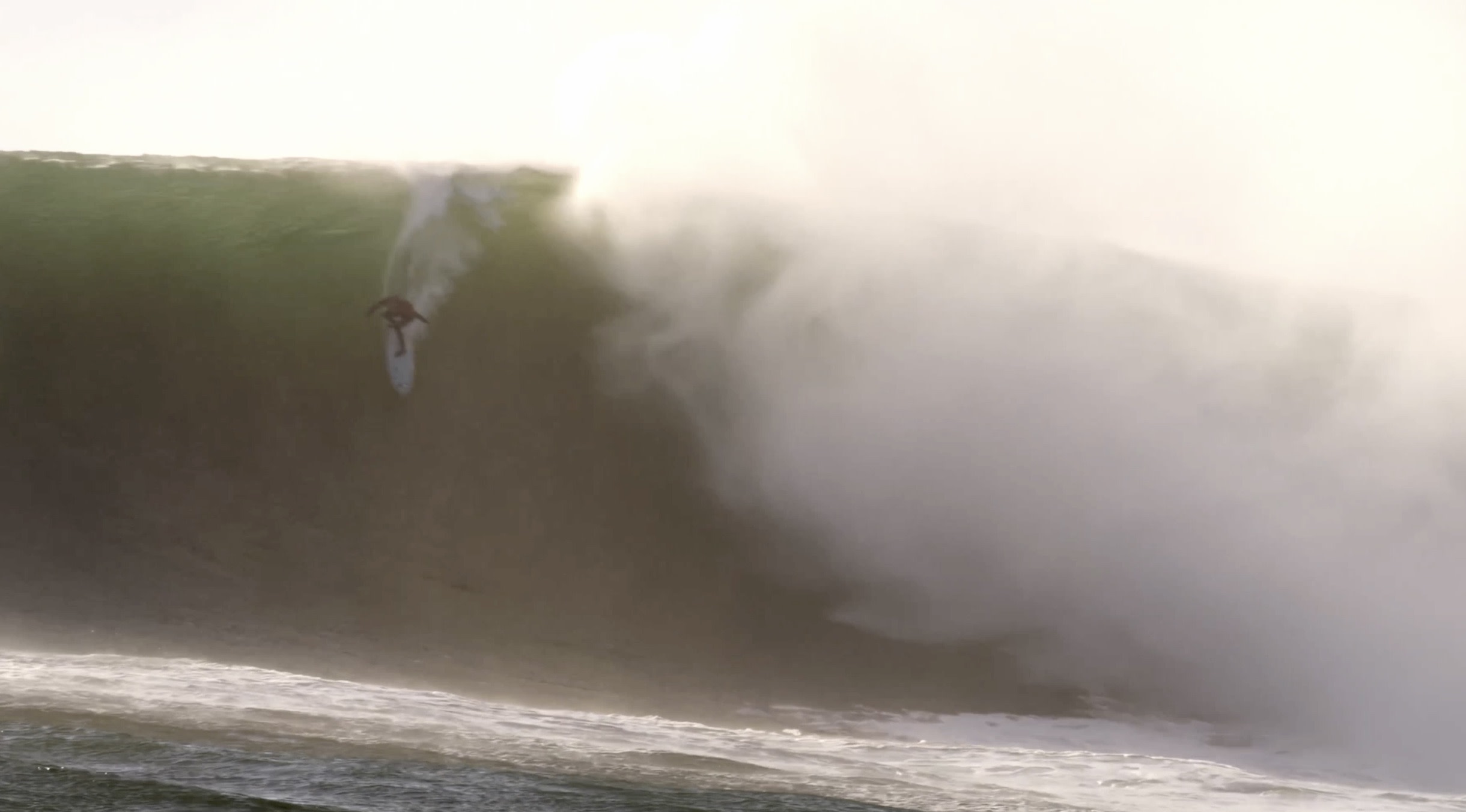 Alo Slebir Drops into the SURFER Big Wave Challenge