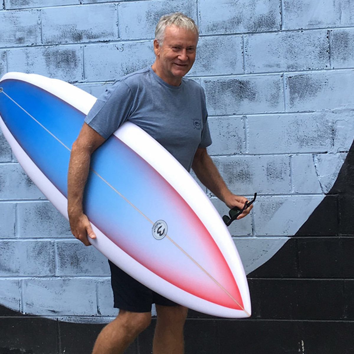 Design Forum: Simon Anderson's Heritage Series Thruster - Surfer
