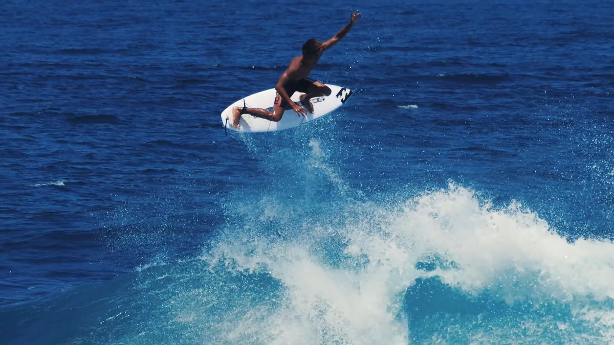 The Future of Indonesian Surfing Is in Good Hands with Bronson Meydi
(Video)