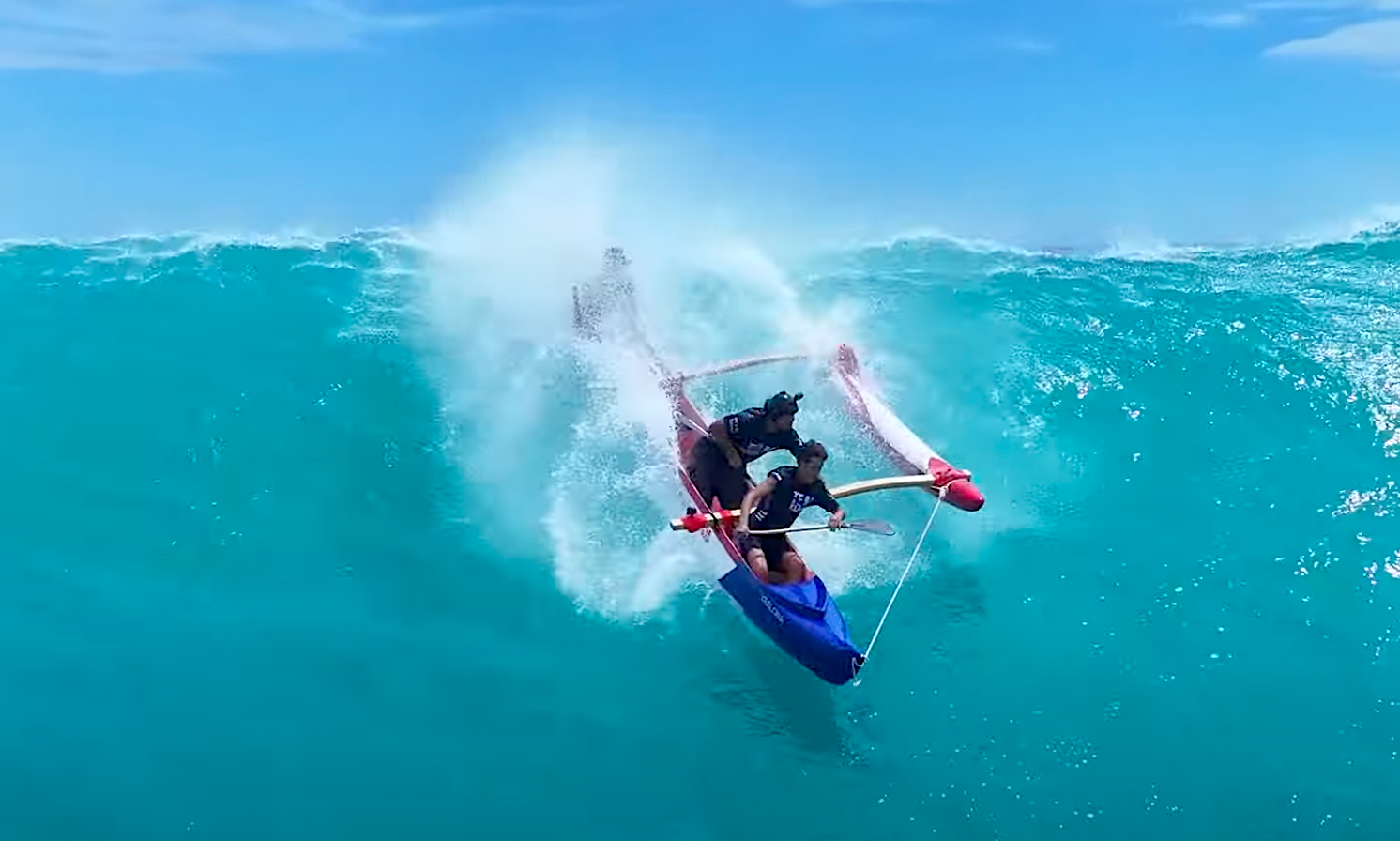 Canoe Surfing Hawaii: Biggest Swell in 3 Years (Watch) - News Directory 3