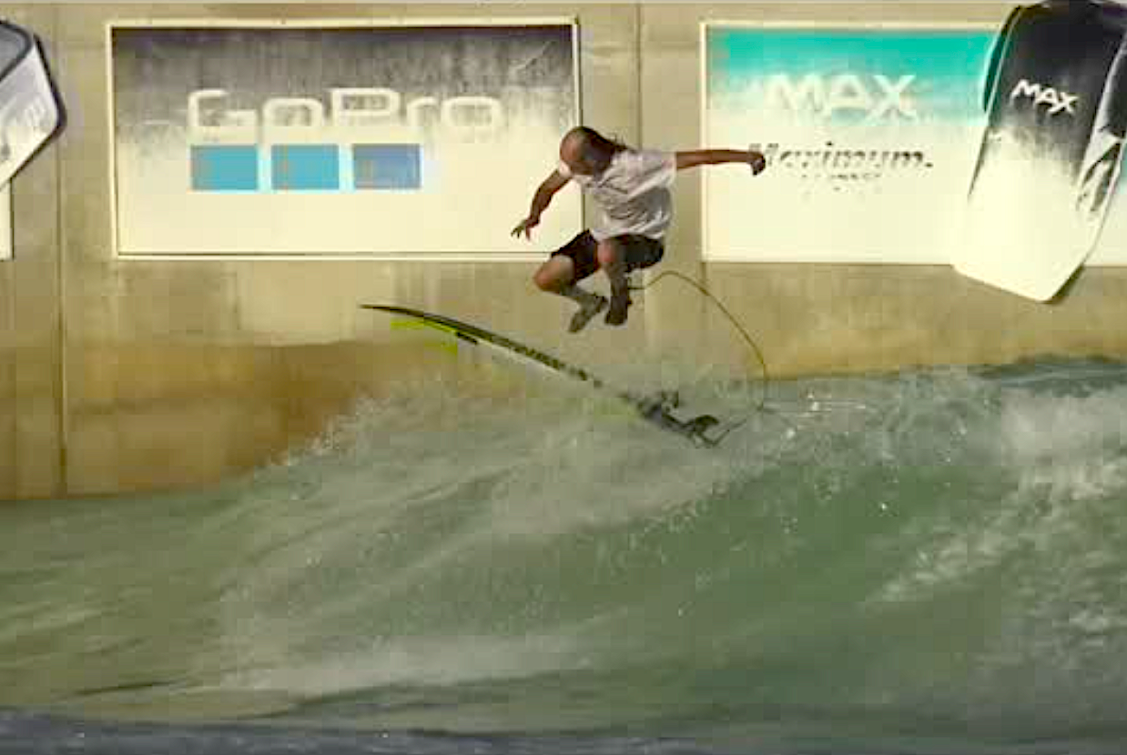 Surfer’s Unseen Trick: Watch the “Magician