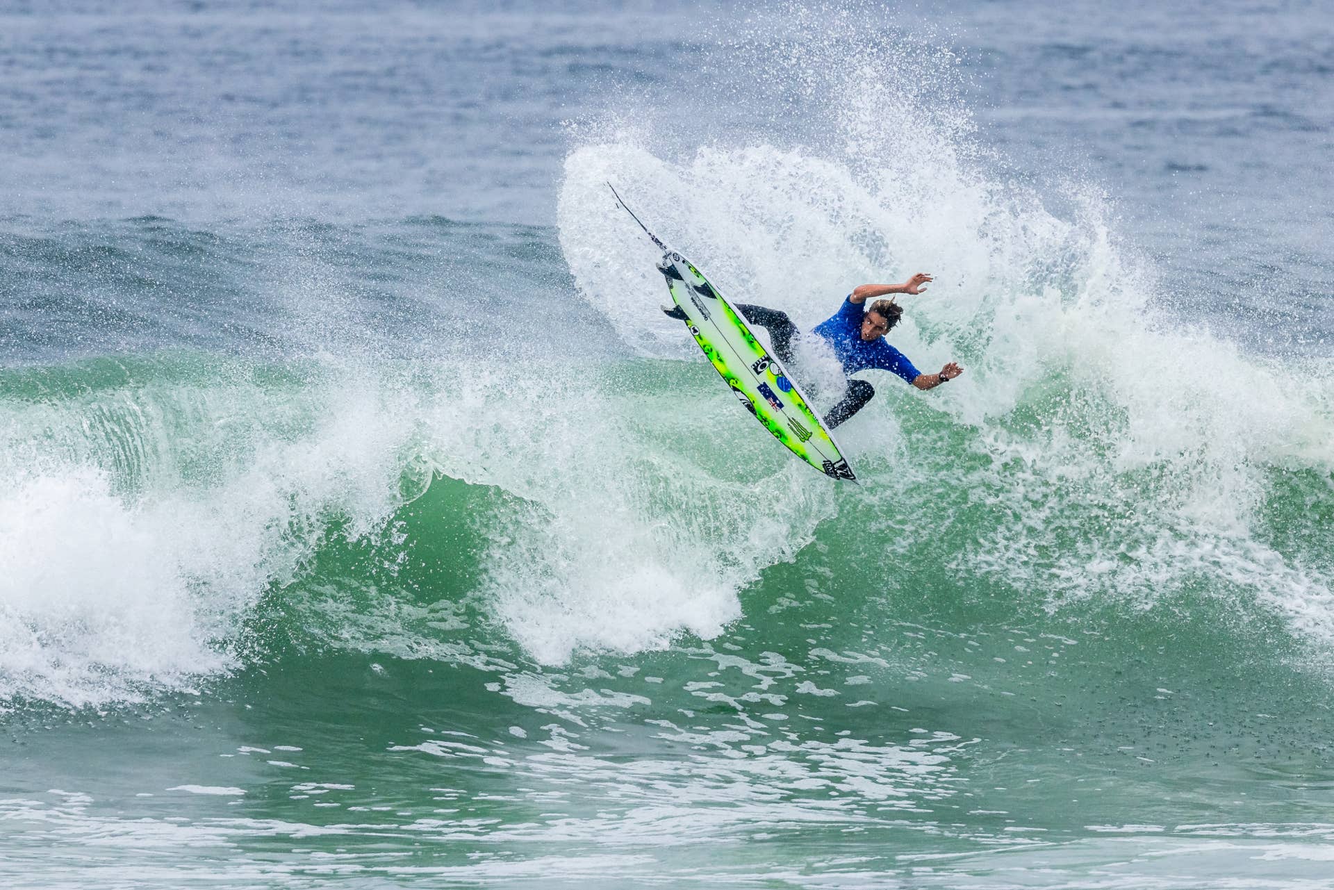 Spanish Surfers Win 2 Gold Medals in 1 Day