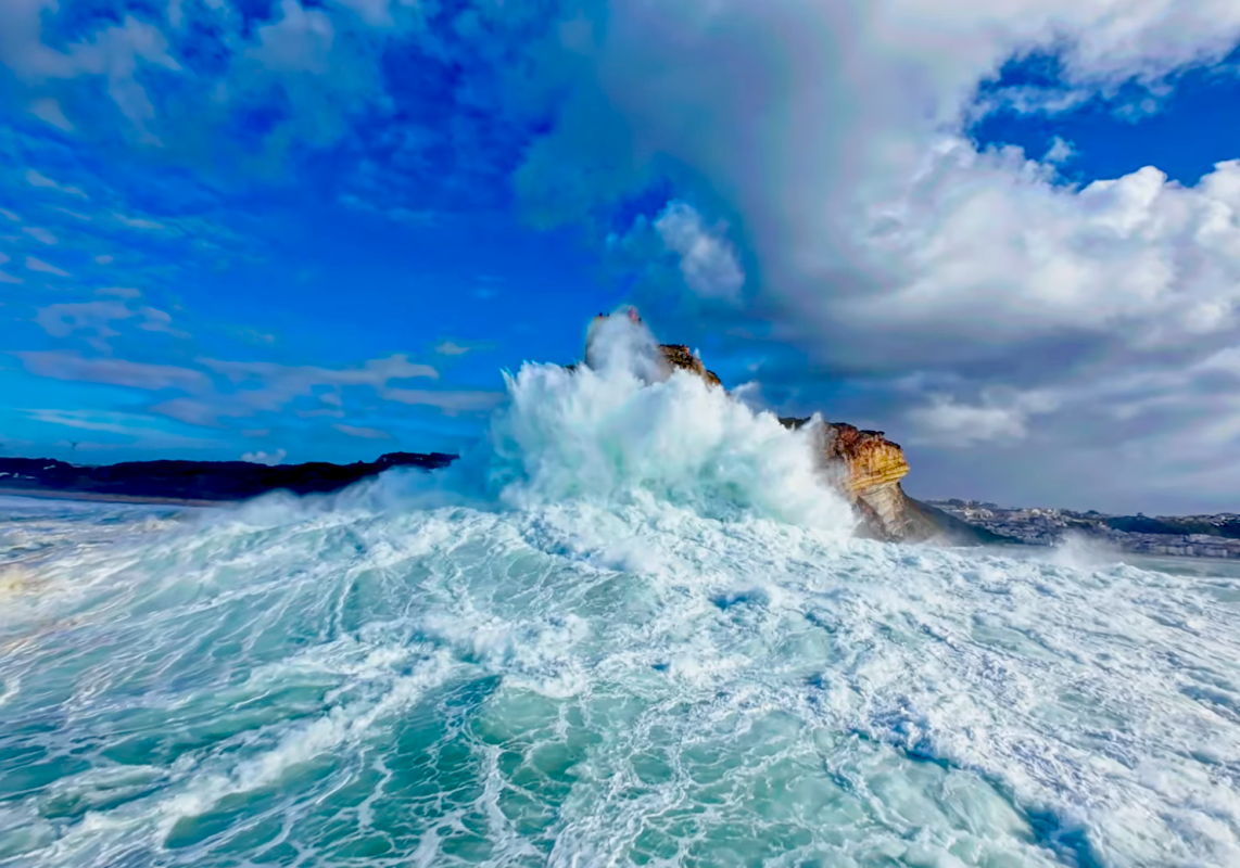 Nazaré Wave Smashes Cliffs - Incredible Video - News Directory 3