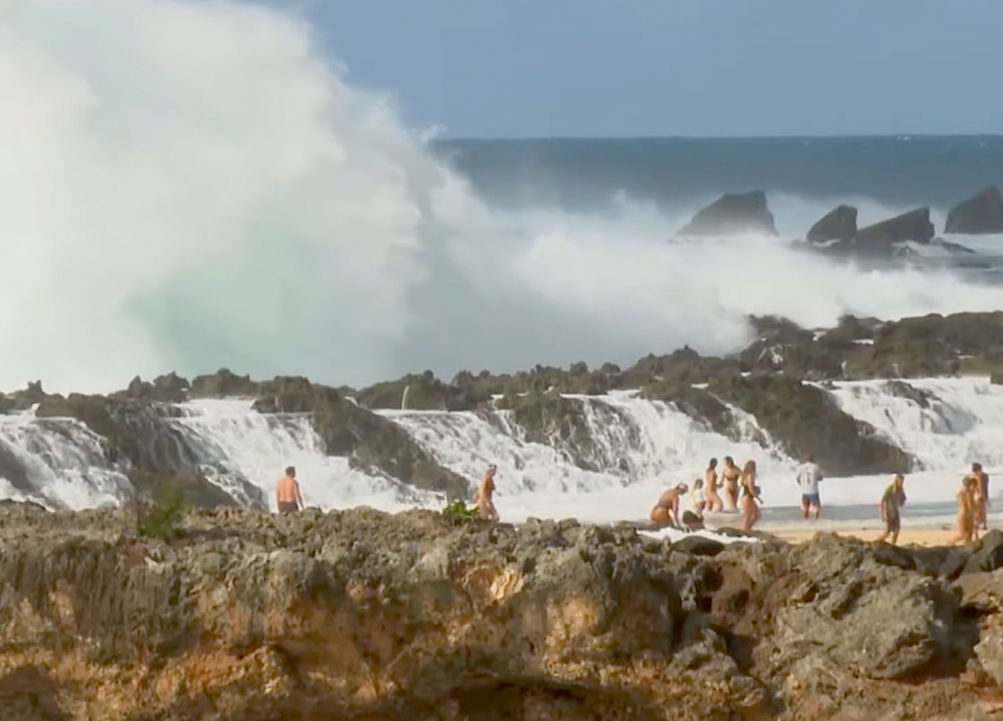 Hawaii Drownings: Three Fatalities Amidst High Surf - News Directory 3