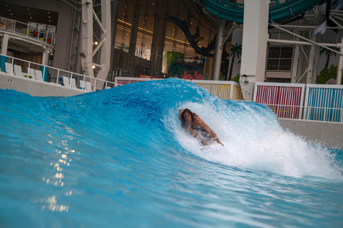 Skudin Surf at American Dream - Indoor Wave Pool