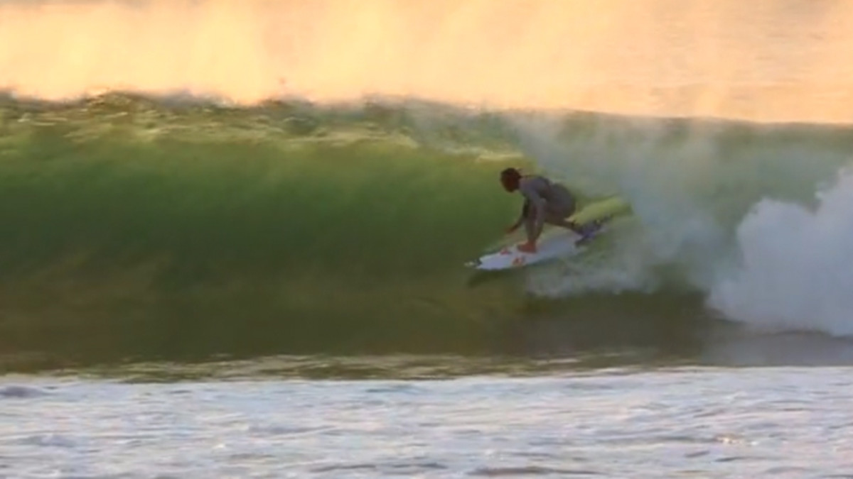 Video Jordy Smith on Jeffreys Bay SURFER Magazine Surfer