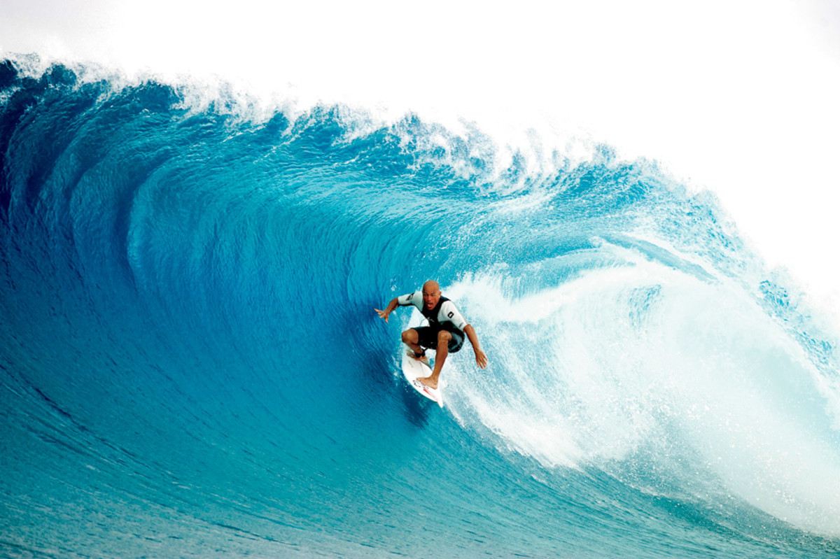 Slater's Secret Atoll - Surfer