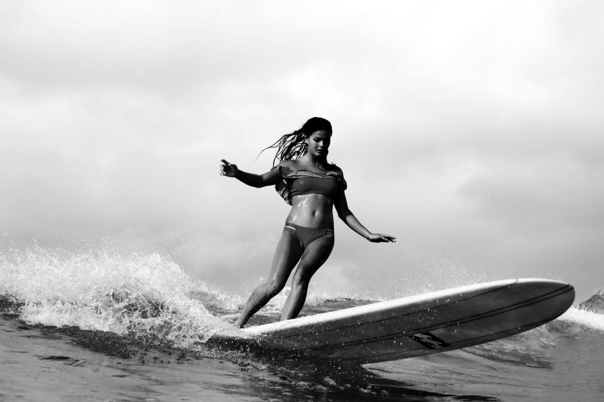Female longboard 2024 surfers