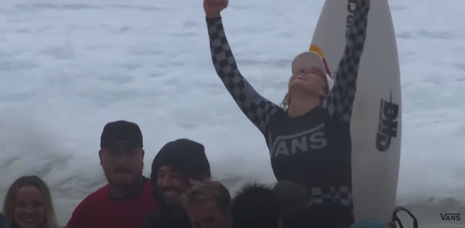 Molly Picklum and Balaram Stack Win The 2022 Vans Pipe Masters ...