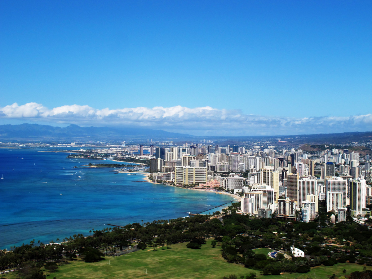 Help Make Waikiki A World Surfing Reserve, Score A $7,000 College Grant ...
