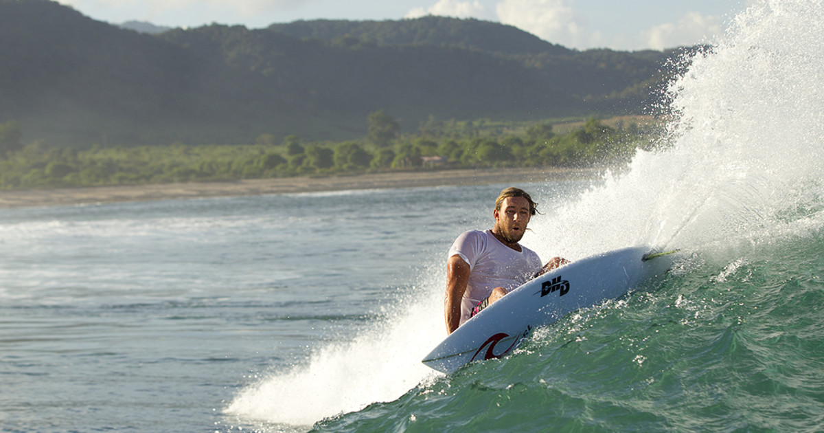 matt-wilkinson-indonesia-surfer-magazine
